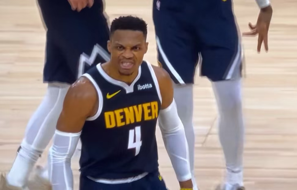 浓眉哥官方宣布领先优势明显新规，掘金引发争议！的简单介绍-爱游戏全站